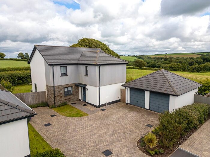 4 Bedroom Detached House For Sale In Stanley Court, Parkham, Bideford, EX39
