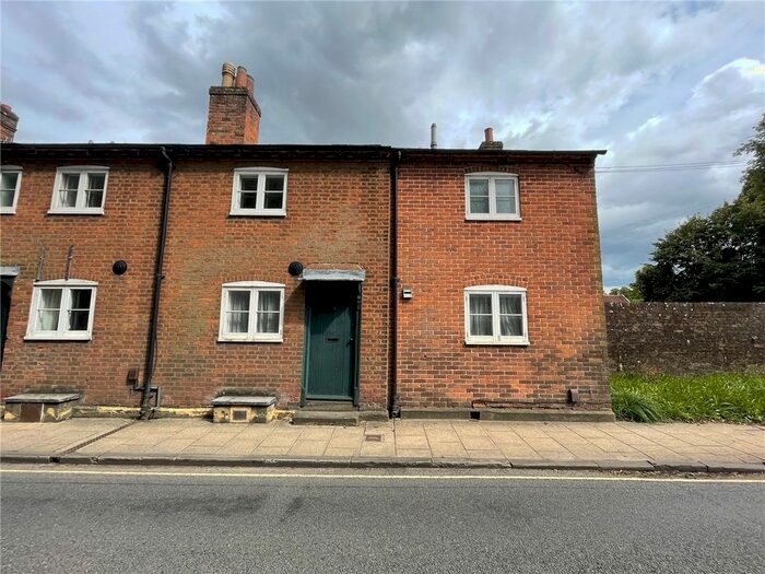 2 Bedroom End Of Terrace House To Rent In St Cross Road, Winchester, Hampshire, SO23