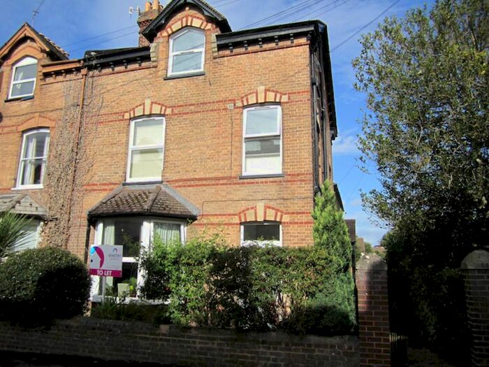 1 Bedroom Flat To Rent In Raleigh Road, St. Leonards, Exeter, EX1