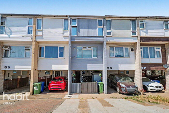 3 Bedroom Terraced House For Sale In Felicia Way, Chadwell St Mary, RM16