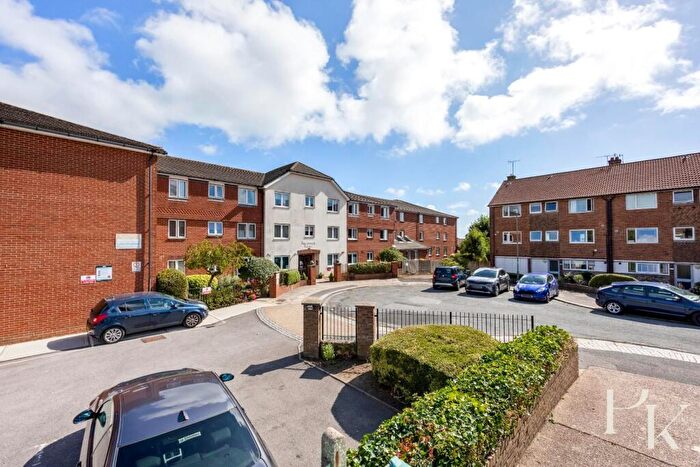 1 Bedroom Retirement Property For Sale In Alexandra Court, St. Peters Close, Hove, BN3