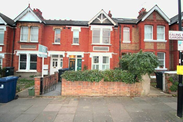 3 Bedroom Flat To Rent In Ealing Park Gardens, London, W5