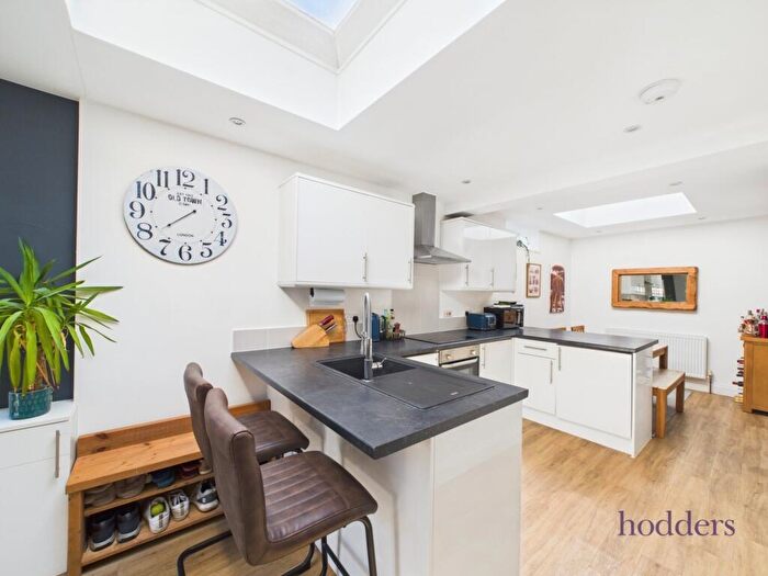 1 Bedroom Maisonette To Rent In Addlestone, Surrey, KT15