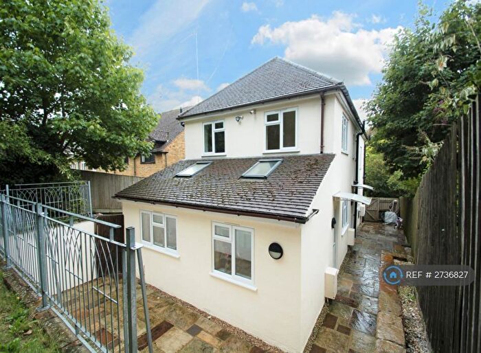 2 Bedroom Maisonette To Rent In London Road, High Wycombe, HP11