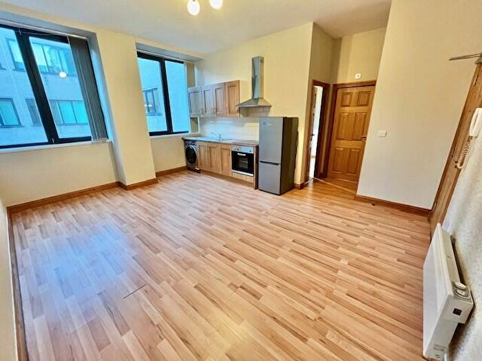 1 Bedroom Apartment To Rent In Southgate House, Halifax, HX1