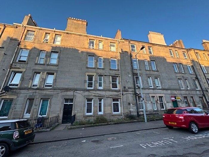1 Bedroom Flat To Rent In / Wardlaw Place, Edinburgh, EH11