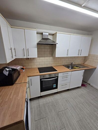1 Bedroom Flat To Rent In Tamar Way, London, N17