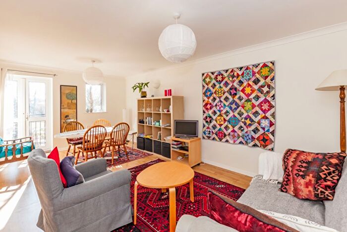 2 Bedroom Flat To Rent In Mill Street, Oxford, OX2