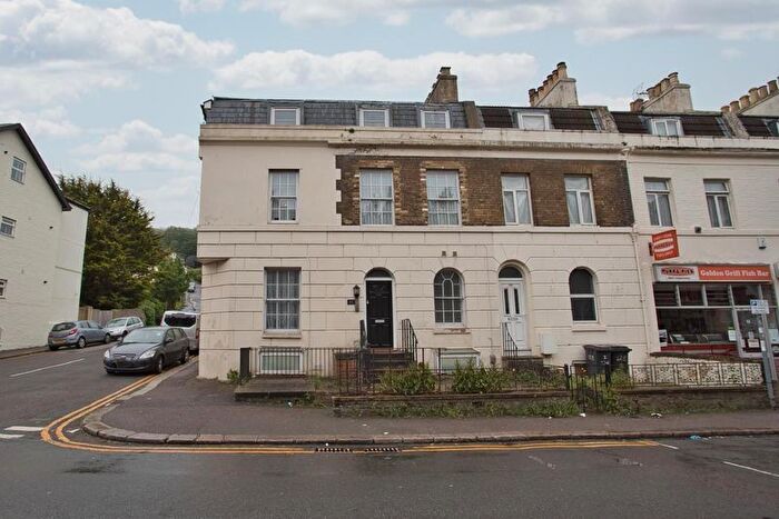 2 Bedroom Maisonette To Rent In Folkestone Road, Dover, Kent, CT17