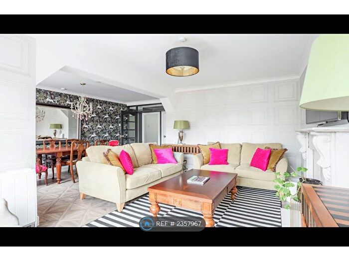 3 Bedroom Flat To Rent In Blanefield, Glasgow, G63