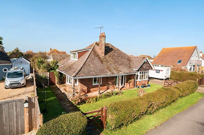 4 Bedroom Detached Bungalow For Sale In Ursula Avenue, Selsey, PO20