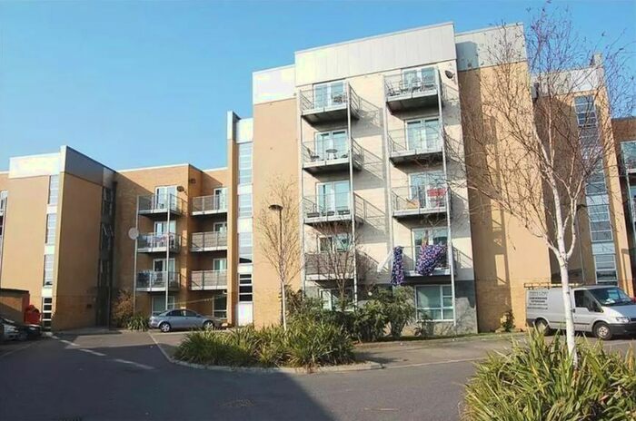 2 Bedroom Flat To Rent In Oldchurch Road, Romford, RM7