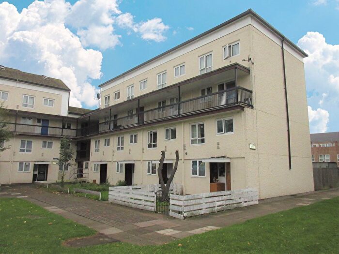 1 Bedroom Flat To Rent In Brookwood Road, Hounslow, TW3