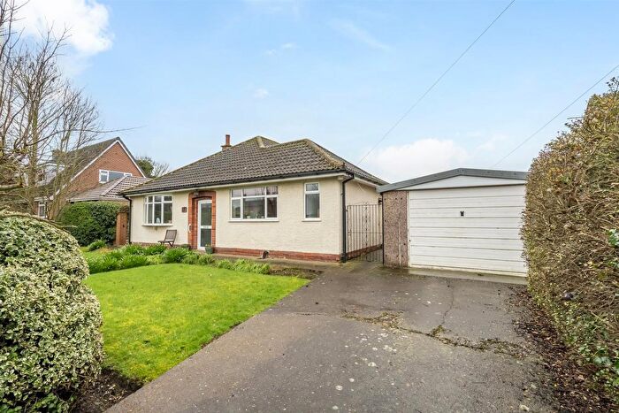 3 Bedroom Detached Bungalow For Sale In Main Street, Kellington, Goole, DN14