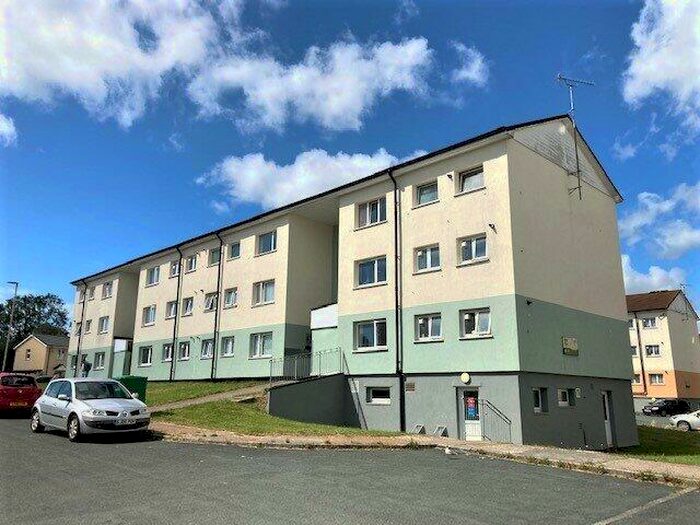 2 Bedroom Flat To Rent In Kenn Close, West Park, PL5