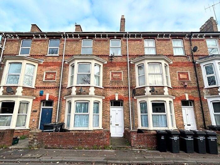 Studio To Rent In Belvedere Road, Taunton, TA1