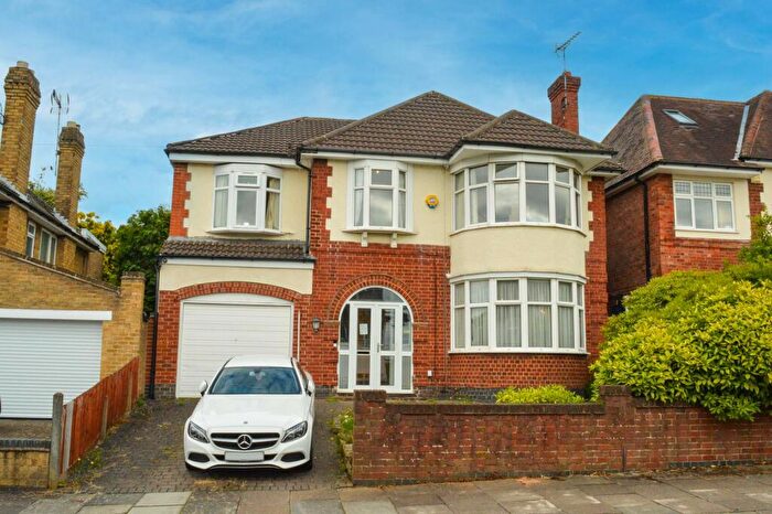 5 Bedroom Detached House For Sale In Portsdown Road, South Knighton, Leicester, LE2