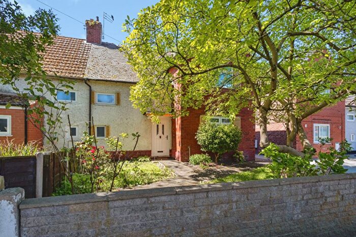 3 Bedroom Semi-detached House For Sale In Winsford Road, Manchester, Greater Manchester, M14