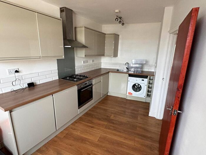 1 Bedroom Flat To Rent In Station Road, Hornchurch, RM12