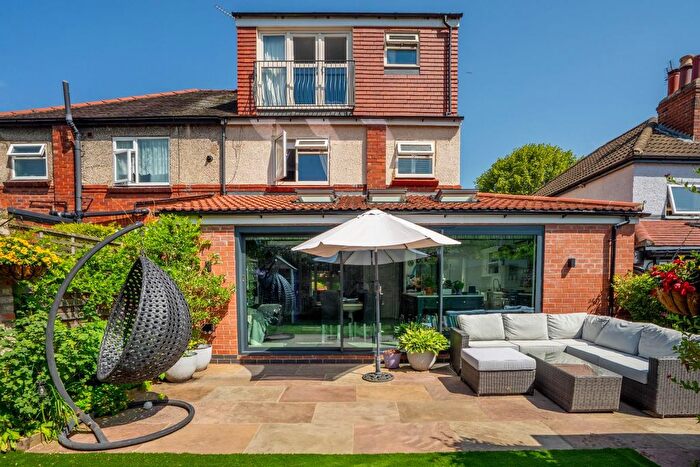 4 Bedroom Semi-detached House For Sale In Moorgarth Avenue, Tadcaster Road, York, YO24