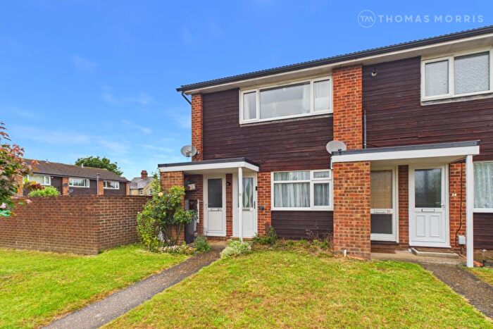 1 Bedroom Maisonette For Sale In Saffron Court, Biggleswade, Bedfordshire, SG18