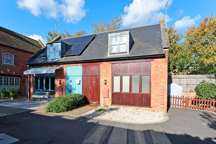 2 Bedroom Semi-Detached House To Rent In High Street Mews, Wellingborough, NN8