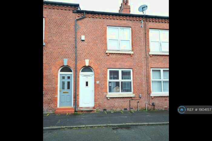 3 Bedroom Terraced House To Rent In Langton Street, Salford, M6
