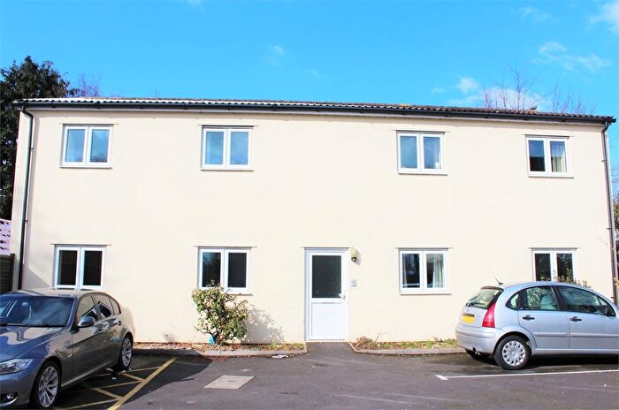 1 Bedroom Flat To Rent In Hamilton Road, Taunton, TA1