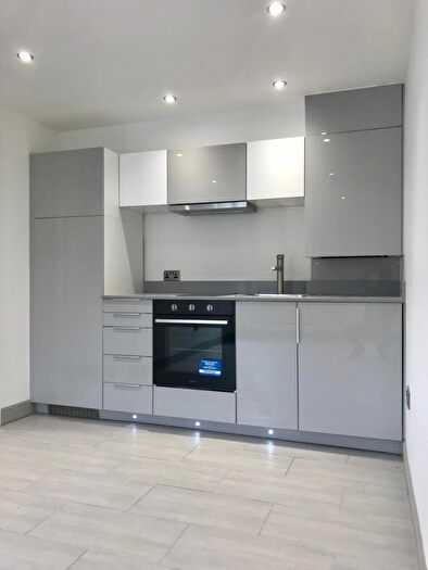 2 Bedroom Flat To Rent In Station Road, Epping, CM16
