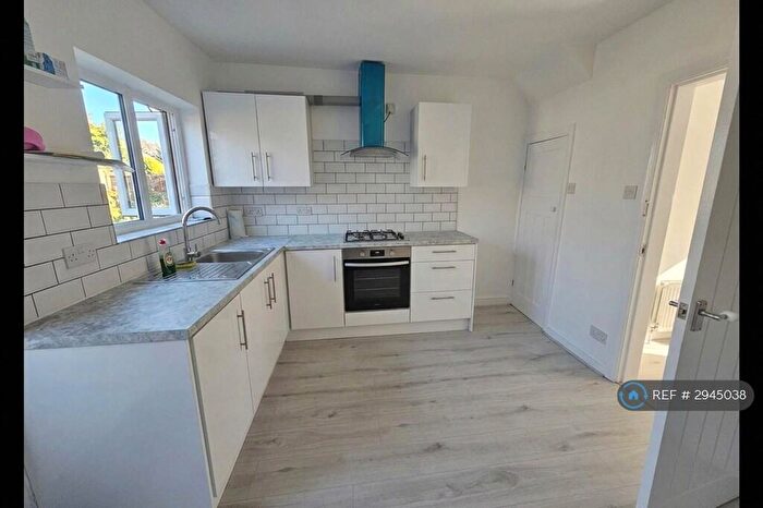 3 Bedroom Terraced House To Rent In Grainger Avenue, Manchester, M12