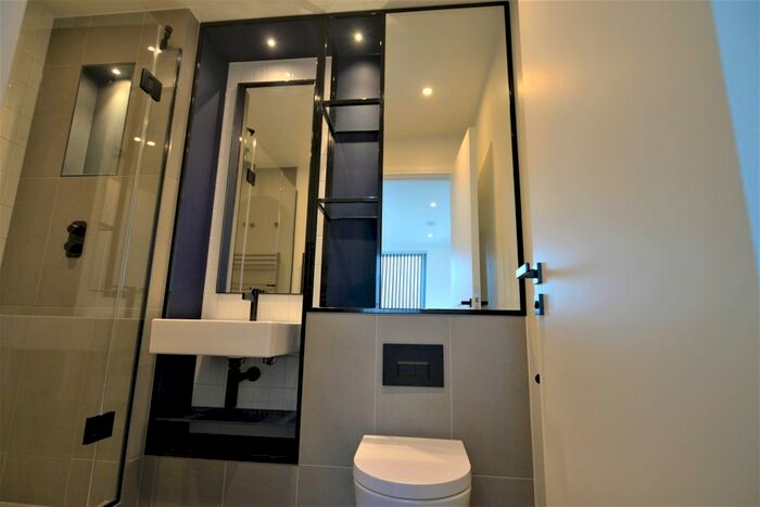2 Bedroom Flat To Rent In Beresford Avenue, Wembley, HA0