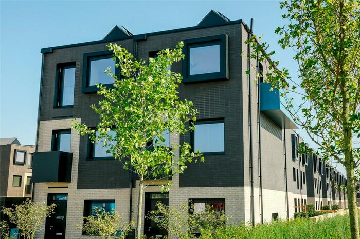 4 Bedroom Semi-Detached House To Rent In Lockhart Way, Northstowe, Cambridge, CB24