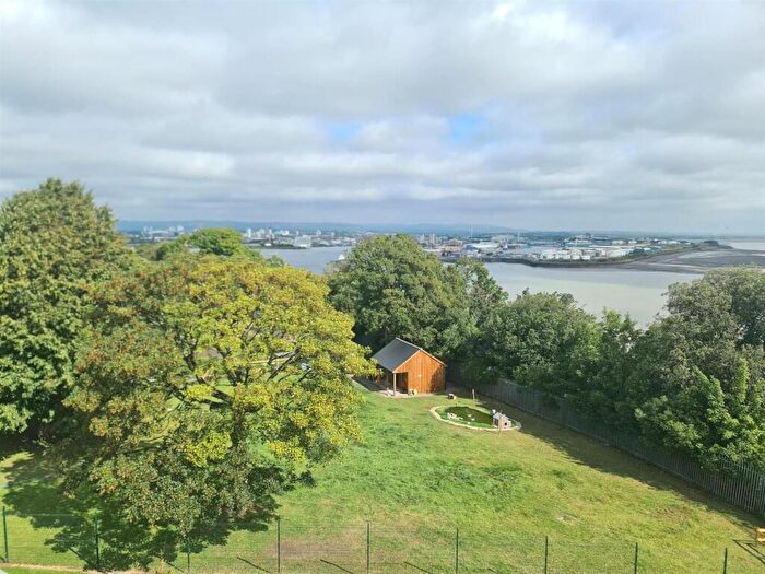 2 Bedroom Flat To Rent In Uppercliff Close, Penarth, CF64