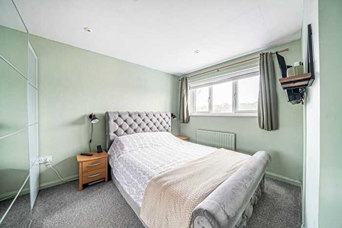 3 Bedroom Terraced House For Sale In Alliston Way, Whitchurch, RG28