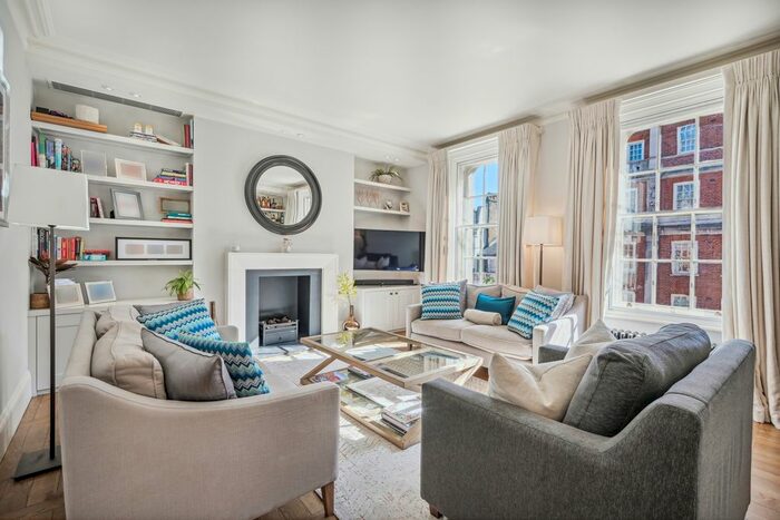 2 Bedroom Flat To Rent In North Audley Street, London, W1K