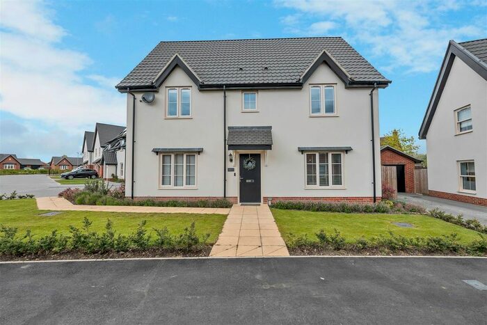 4 Bedroom Detached House For Sale In Poppy Way, Gislingham, Eye, IP23