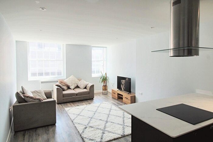 2 Bedroom Apartment To Rent In Endless Street, Salisbury, SP1