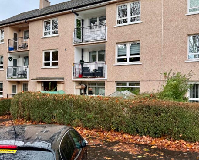 2 Bedroom Flat To Rent In Kirknewton Street, Shettleston, Glasgow, G32