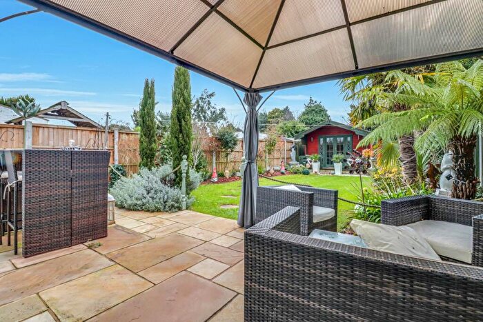 3 Bedroom Semi-Detached House For Sale In Woodgrange Drive, Thorpe Bay, SS1