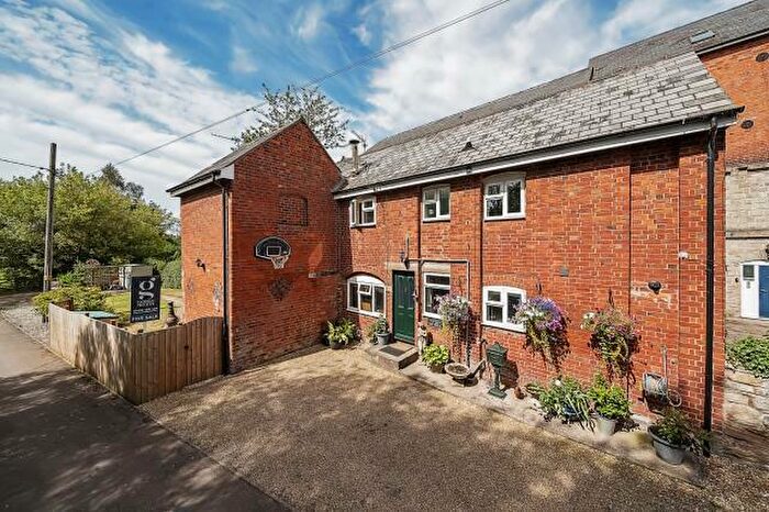 4 Bedroom Cottage For Sale In Lugg Bridge, Hereford, HR1