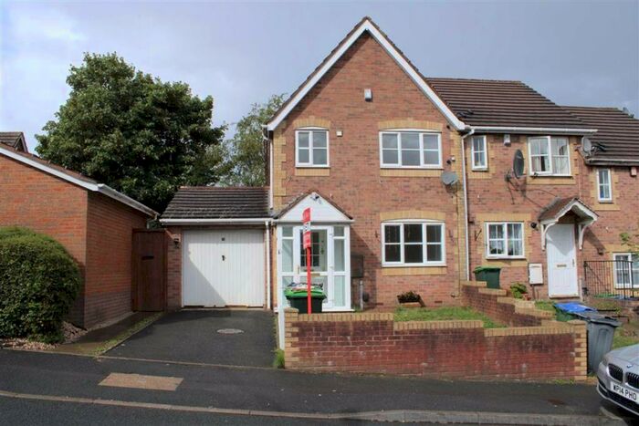 3 Bedroom Semi-Detached House To Rent In Siddons Way, West Bromwich, B70