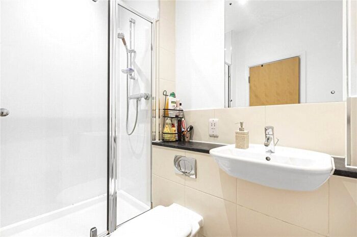 3 Bedroom Apartment For Sale In Wealden House, Capulet Square, Talwin Street, Bow, London, E3