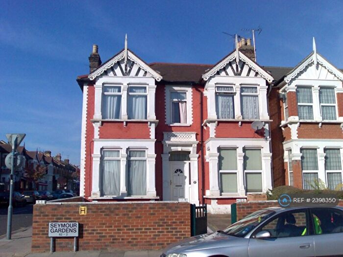 1 Bedroom Flat To Rent In Seymour Gardens, Ilford, IG1