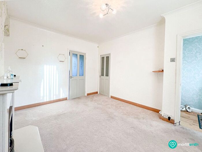 2 Bedroom Semi-Detached House For Sale In Everingham Road, Longley, S5