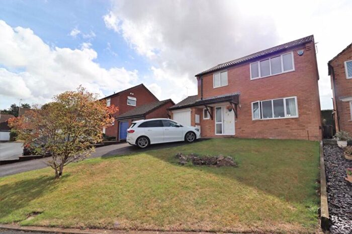 4 Bedroom Detached House For Sale In Swallow Park, Thornbury, BS35