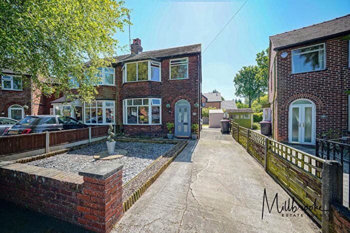 3 Bedroom Semi Detached House For Sale In St. Marks Crescent, Worsley, M28