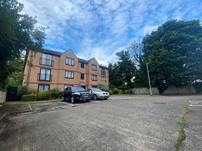 1 Bedroom Flat To Rent In Beale Street, Dunstable, LU6