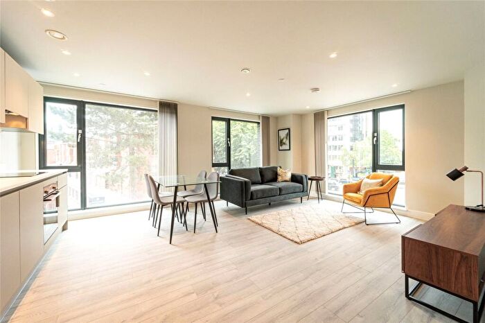 2 Bedroom Apartment To Rent In St Martins Place, Broad Street, Birmingham, West Midlands, B15