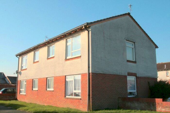 1 Bedroom Apartment To Rent In Admirals Walk, Littlehampton, West Sussex, BN17