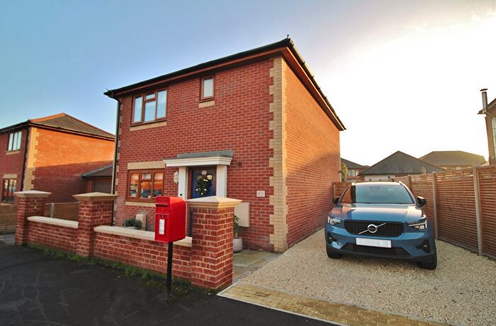 3 Bedroom Detached House For Sale In Knox Road, Havant, PO9